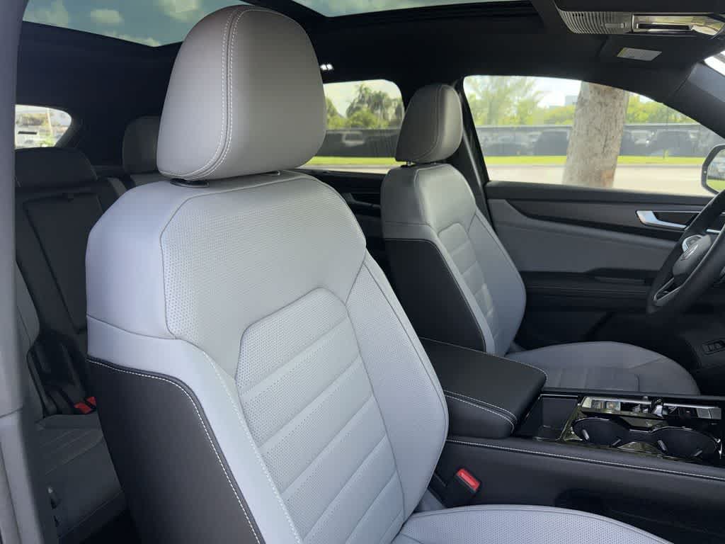 2026 Volkswagen Atlas Cross Sport 2.0T SEL R-Line Black