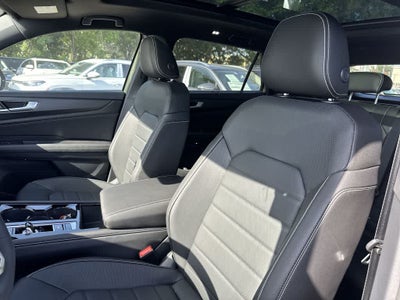 2026 Volkswagen Atlas Cross Sport 2.0T SEL R-Line Black