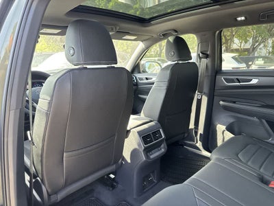 2026 Volkswagen Atlas Cross Sport 2.0T SEL R-Line Black
