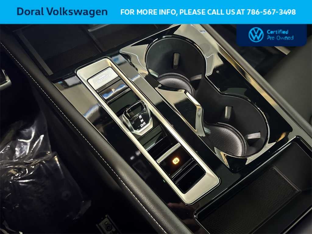 2024 Volkswagen Atlas Cross Sport 2.0T SEL R-Line