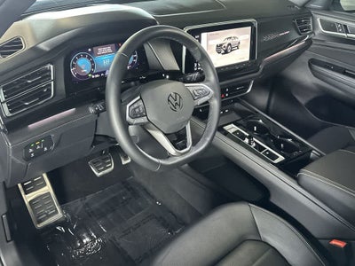 2025 Volkswagen Atlas Cross Sport 2.0T SEL R-Line Black