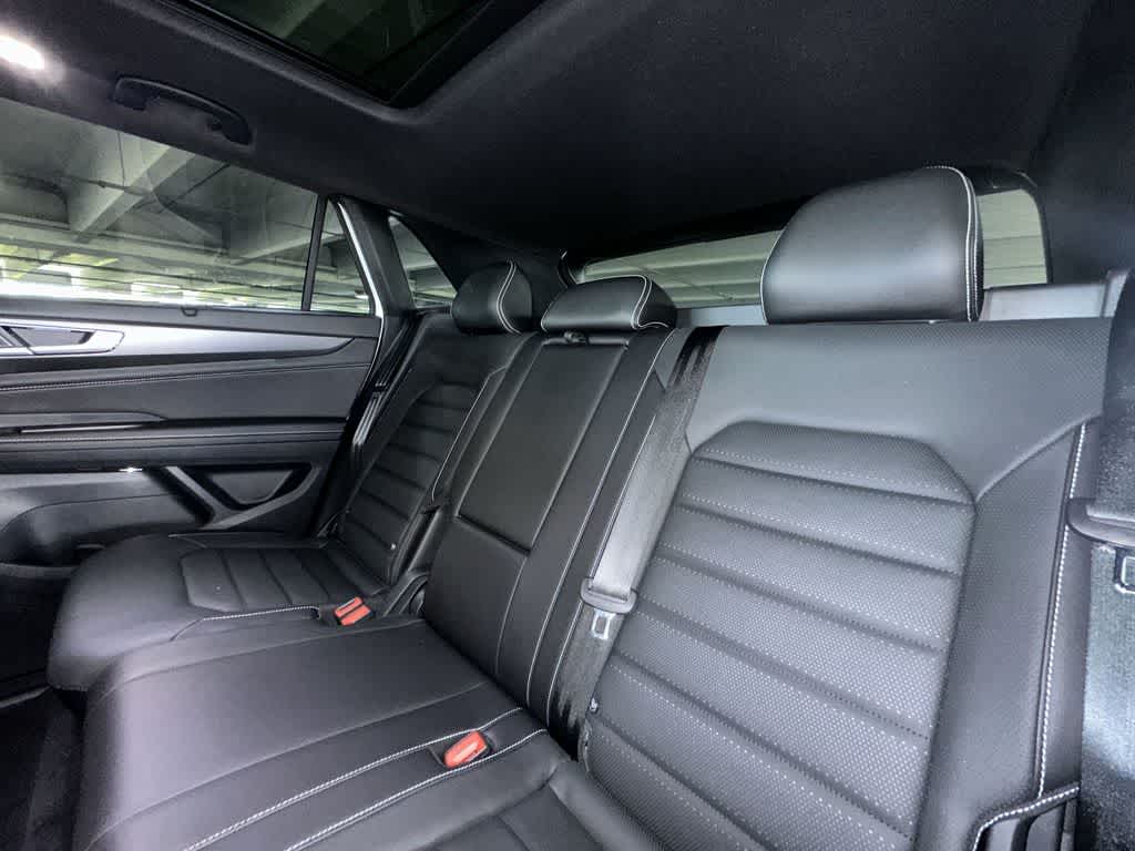 2025 Volkswagen Atlas Cross Sport 2.0T SEL R-Line Black