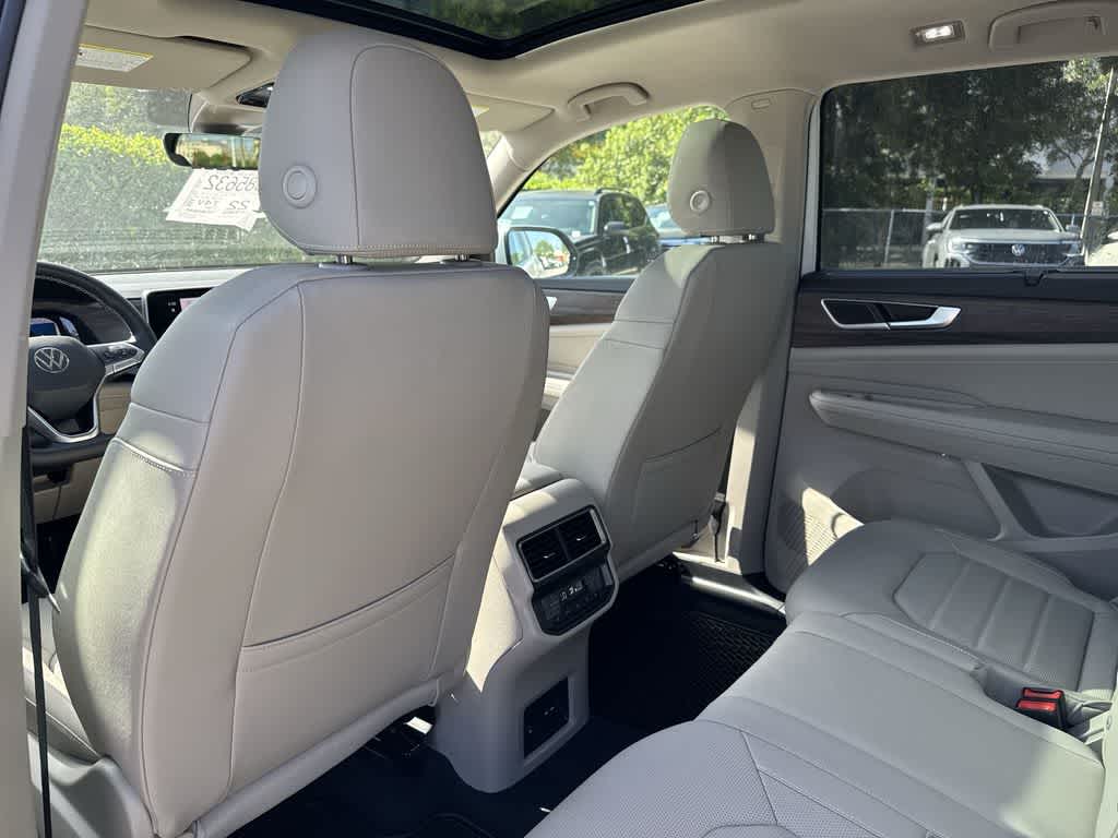 2026 Volkswagen Atlas 2.0T SEL