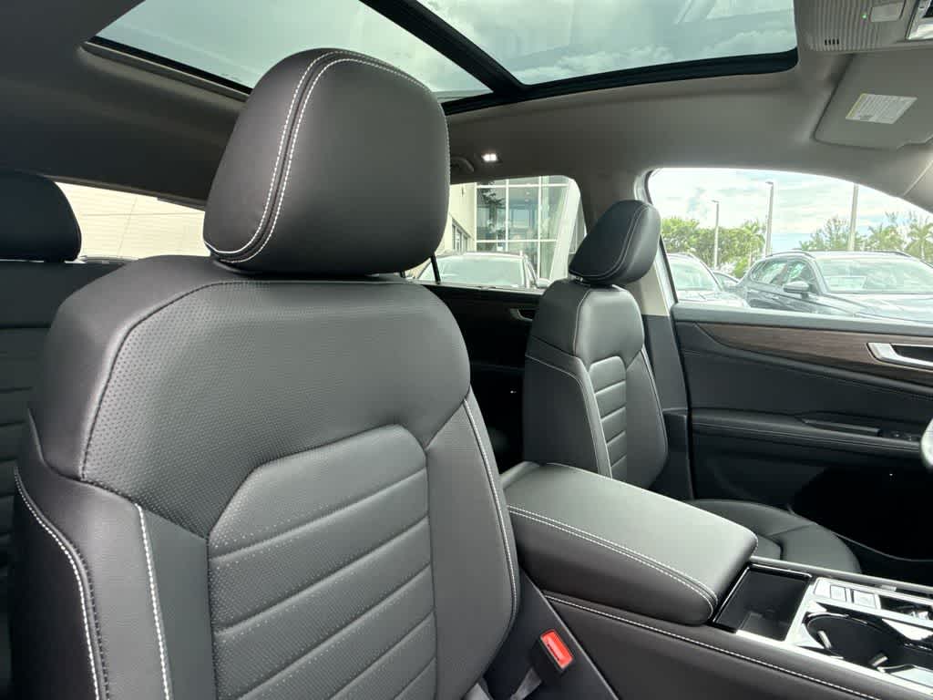 2026 Volkswagen Atlas 2.0T SEL