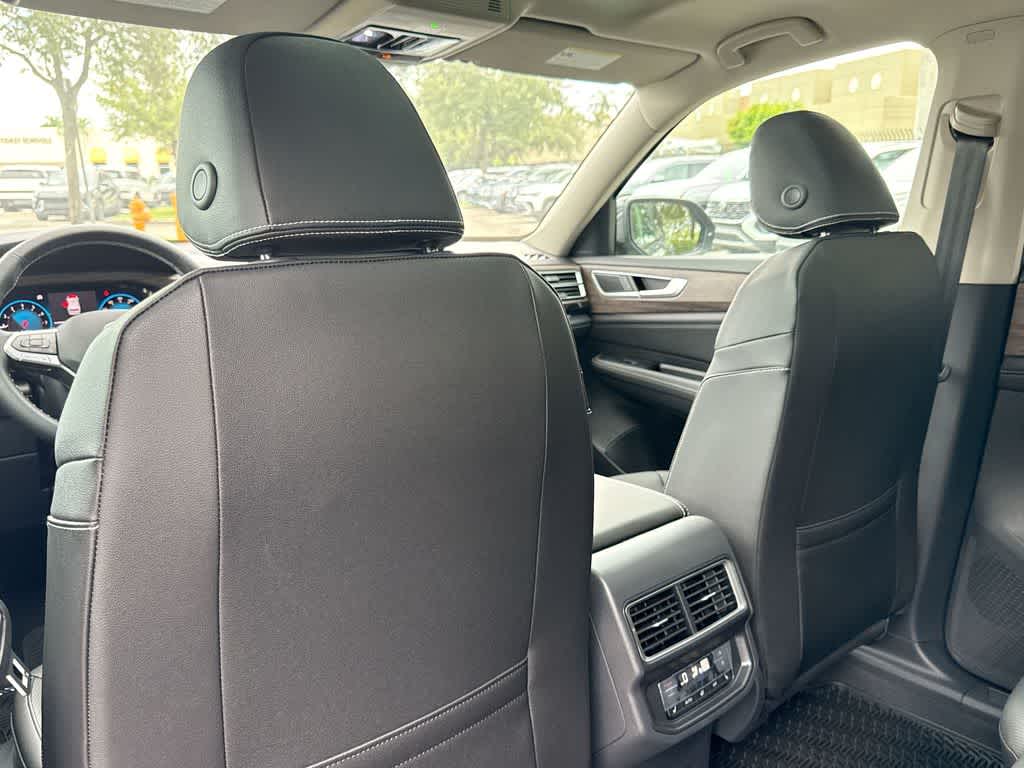 2026 Volkswagen Atlas 2.0T SEL