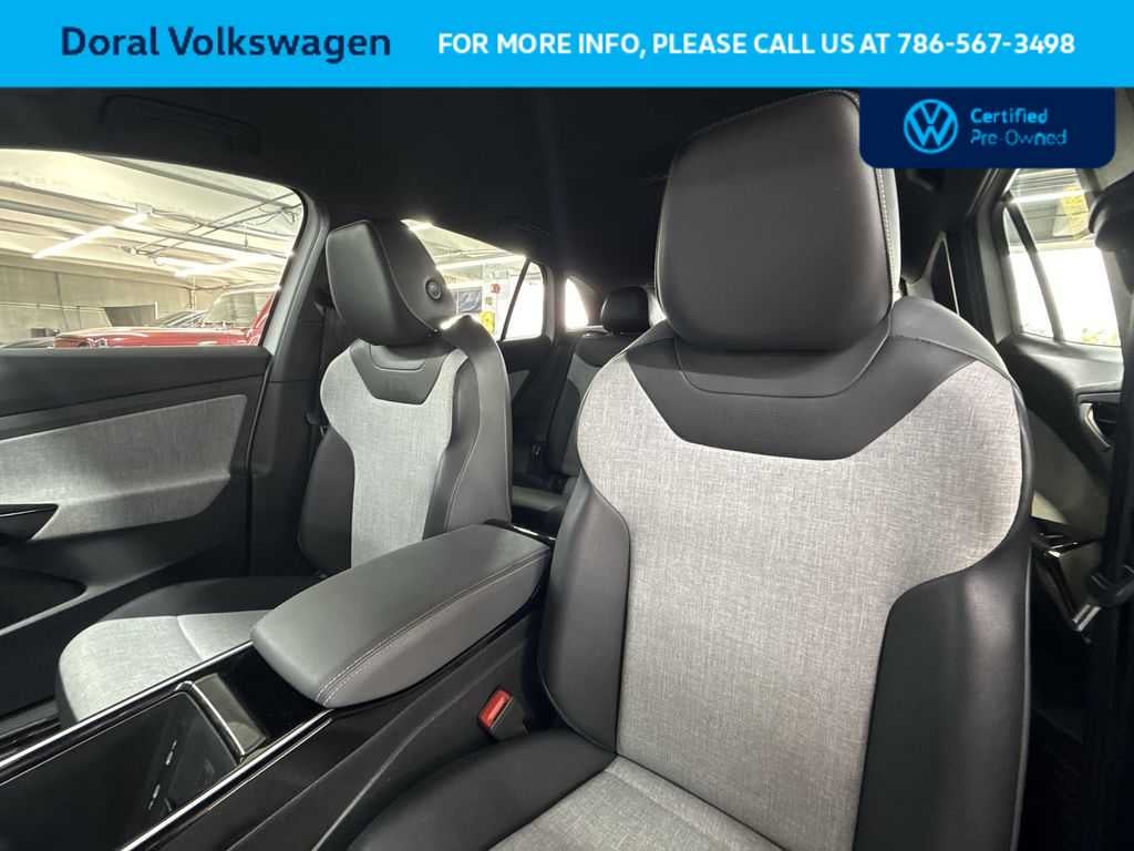 2023 Volkswagen ID.4 Pro