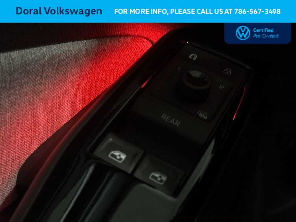 2023 Volkswagen ID.4 Pro
