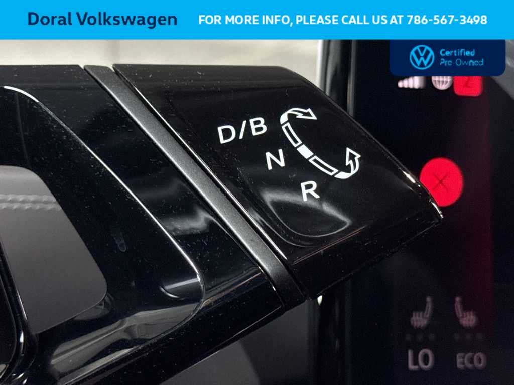 2023 Volkswagen ID.4 Pro