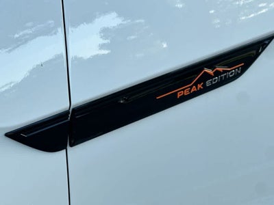 2024 Volkswagen Atlas 2.0T Peak Edition SE w/Technology
