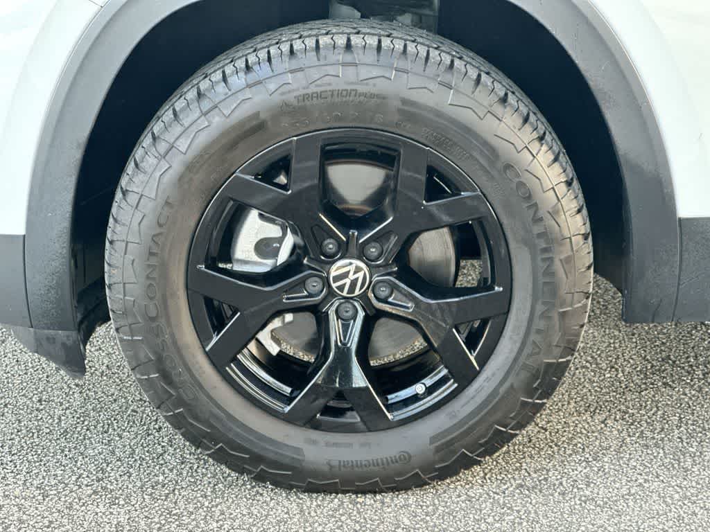 2024 Volkswagen Atlas 2.0T Peak Edition SE w/Technology