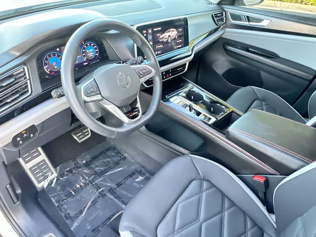 2024 Volkswagen Atlas 2.0T Peak Edition SE w/Technology