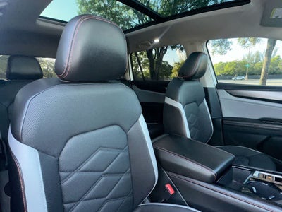 2024 Volkswagen Atlas 2.0T Peak Edition SE w/Technology