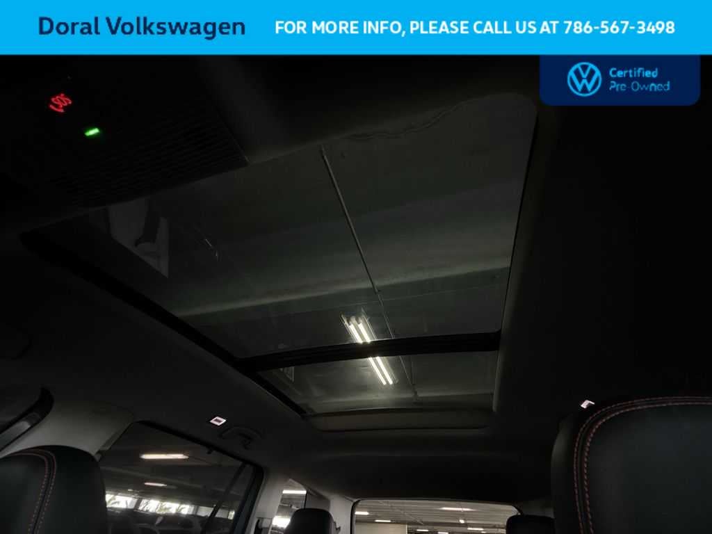 2024 Volkswagen Atlas 2.0T Peak Edition SE w/Technology
