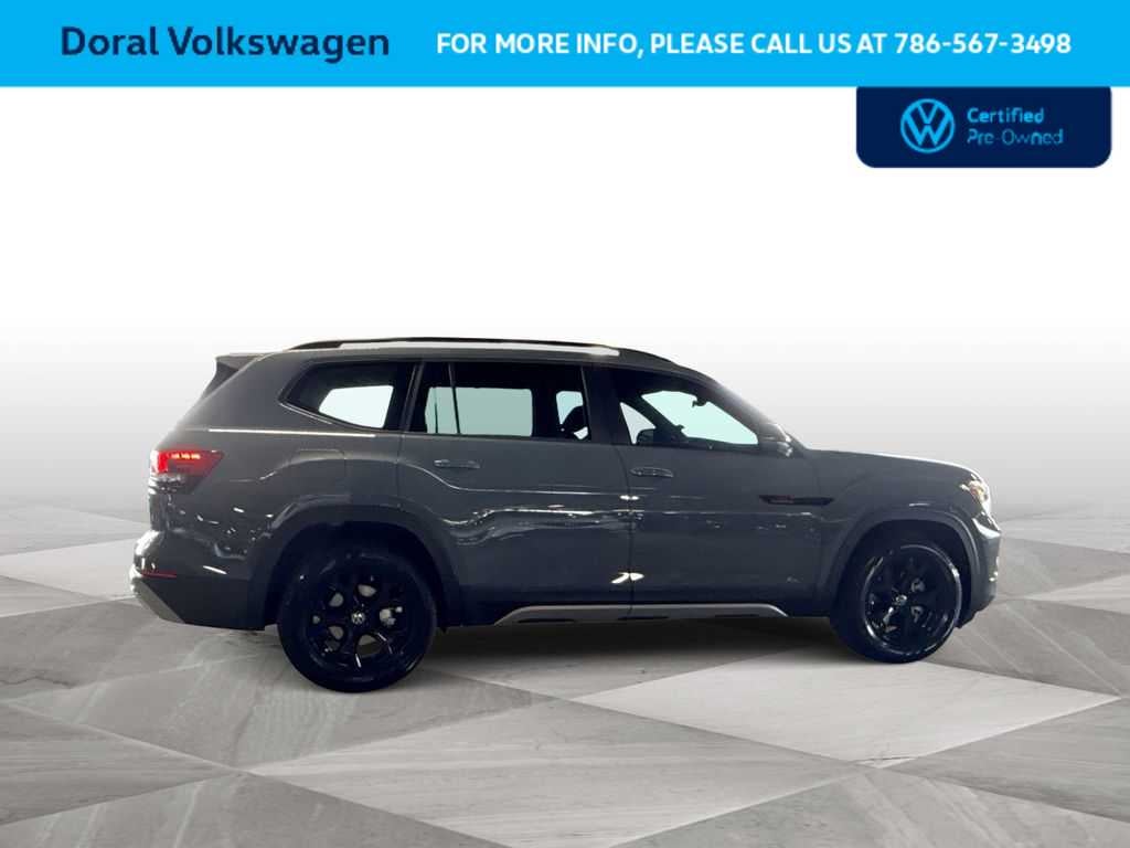 2024 Volkswagen Atlas 2.0T Peak Edition SE w/Technology