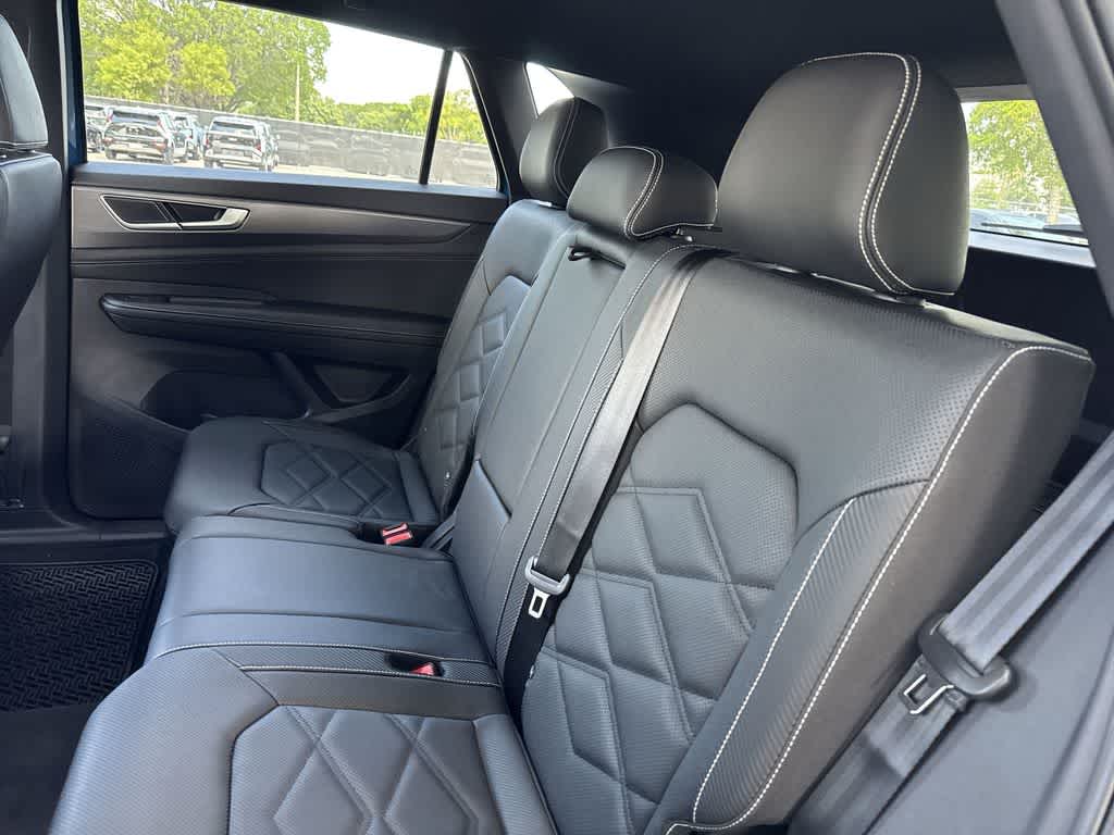 2026 Volkswagen Atlas Cross Sport 2.0T SE