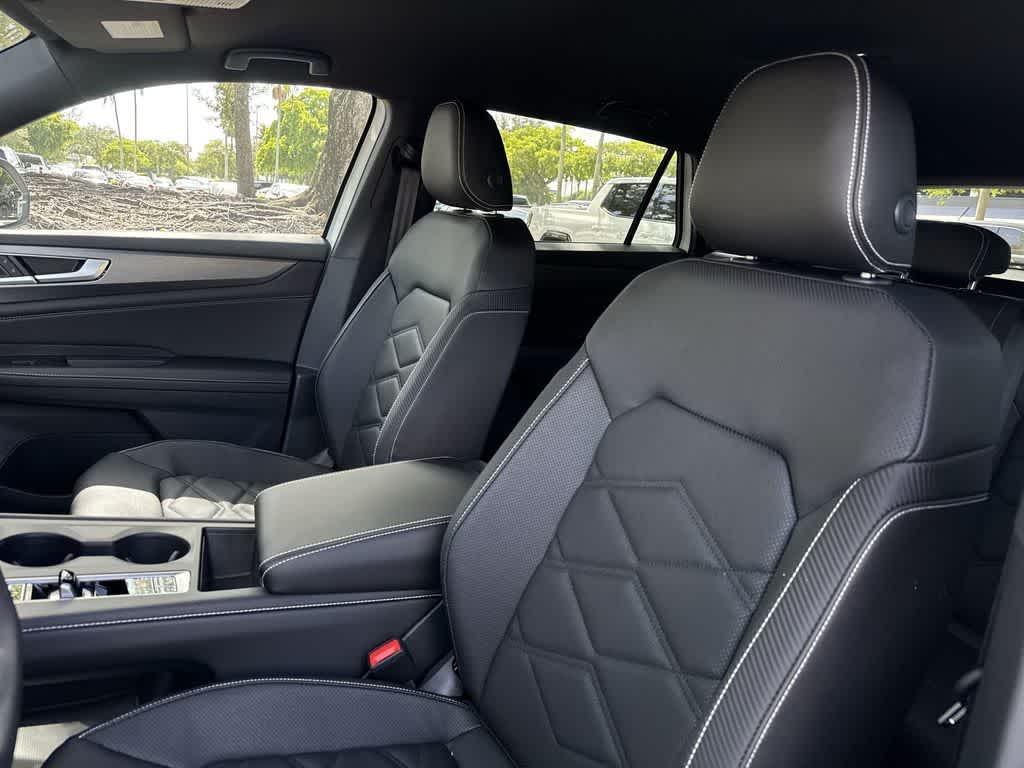 2026 Volkswagen Atlas Cross Sport 2.0T SE