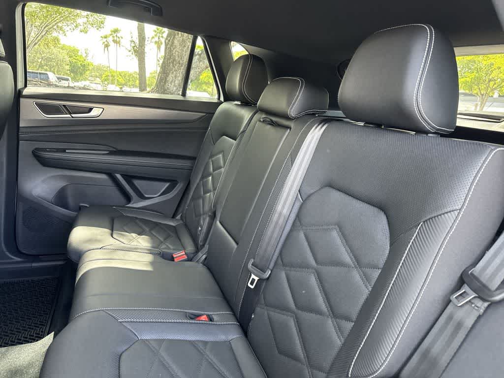 2026 Volkswagen Atlas Cross Sport 2.0T SE