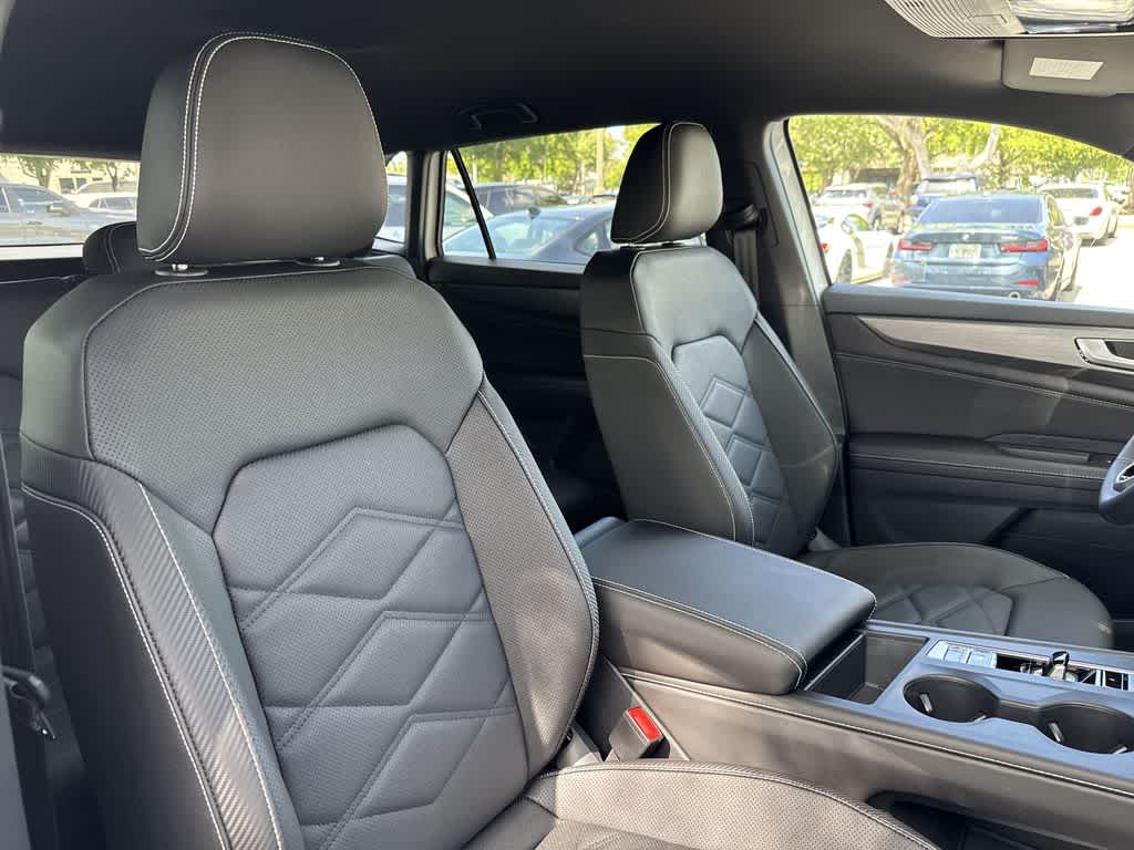 2026 Volkswagen Atlas Cross Sport 2.0T SE