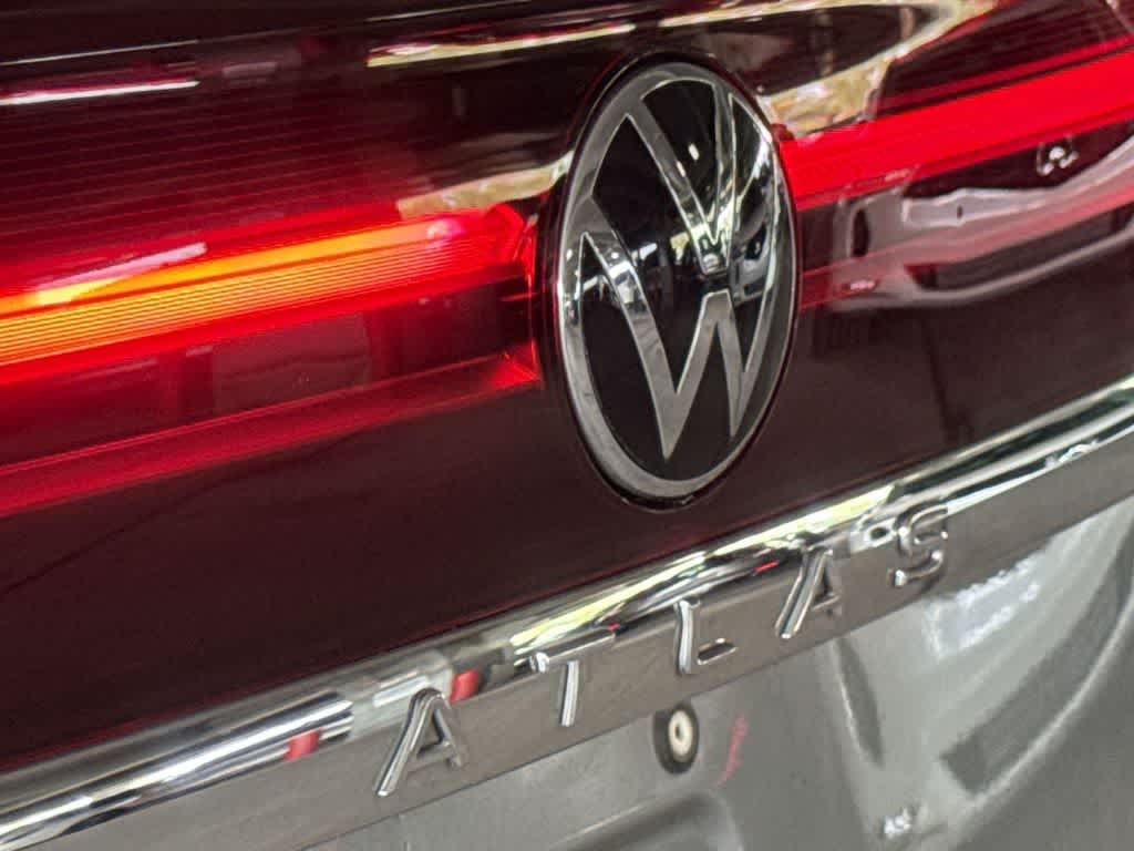 2024 Volkswagen Atlas Cross Sport 2.0T SE