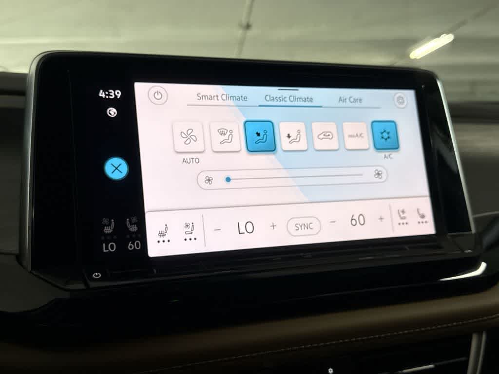 2024 Volkswagen Atlas Cross Sport 2.0T SE