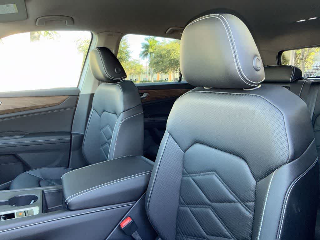 2026 Volkswagen Atlas 2.0T SE