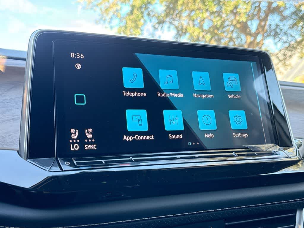 2026 Volkswagen Atlas 2.0T SE