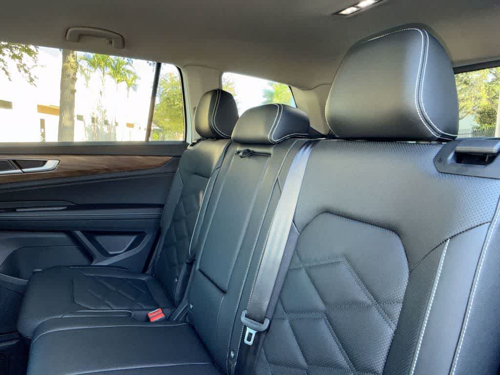 2026 Volkswagen Atlas 2.0T SE