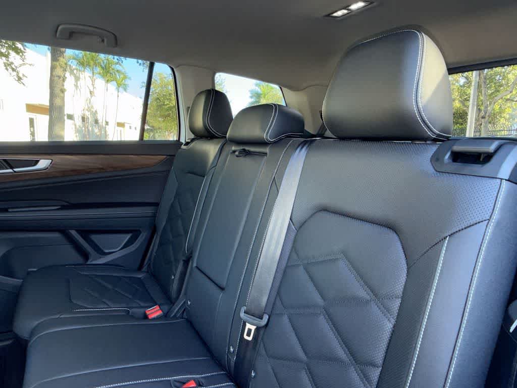 2026 Volkswagen Atlas 2.0T SE