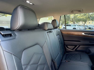 2026 Volkswagen Atlas 2.0T SE