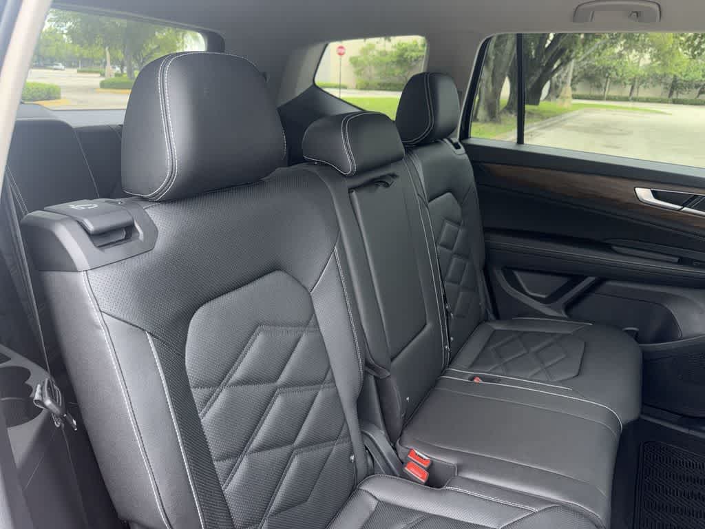 2026 Volkswagen Atlas 2.0T SE