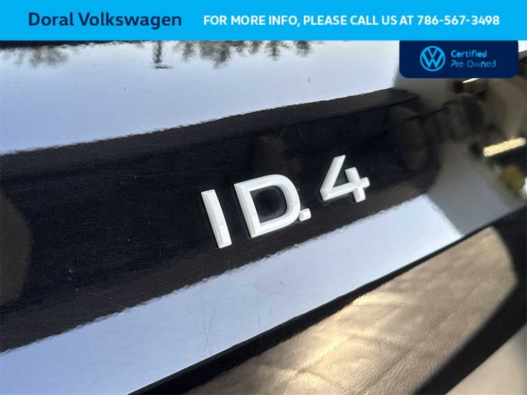 2023 Volkswagen ID.4 Pro