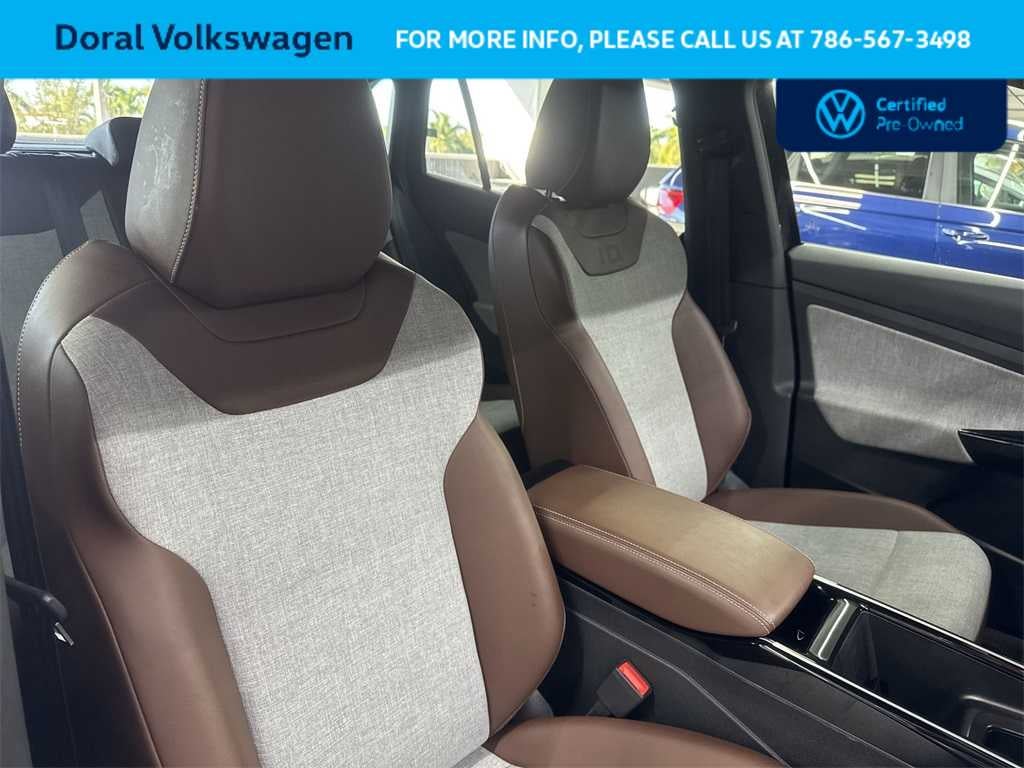 2023 Volkswagen ID.4 Pro