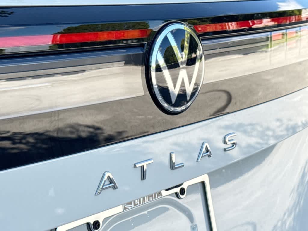 2027 Volkswagen Atlas SEL Premium R-Line