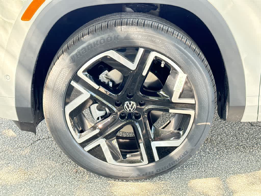 2027 Volkswagen Atlas SEL Premium R-Line