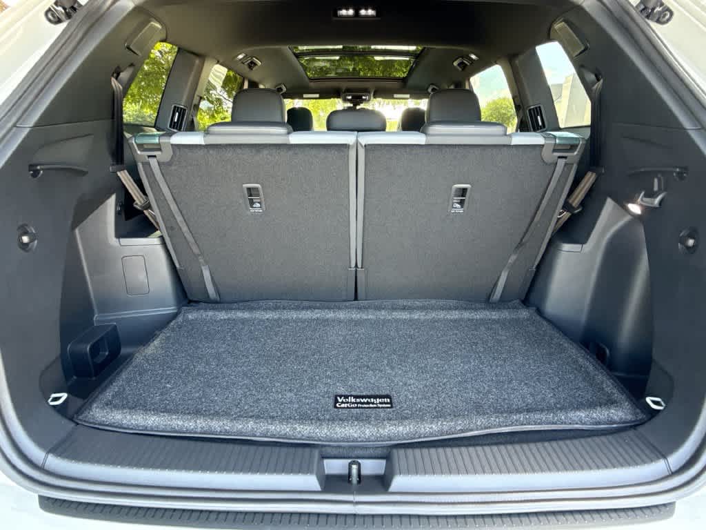 2027 Volkswagen Atlas SEL Premium R-Line