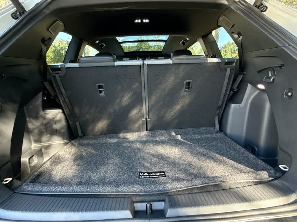 2027 Volkswagen Atlas SEL Premium R-Line