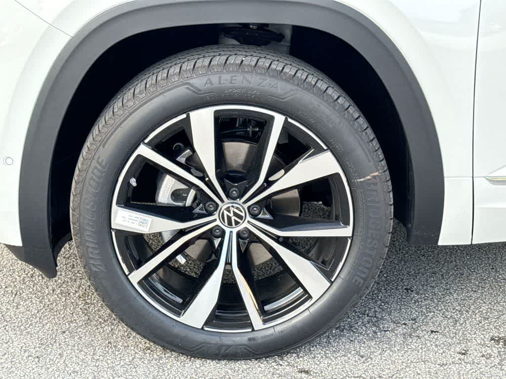 2026 Volkswagen Atlas Cross Sport 2.0T SEL Premium R-Line