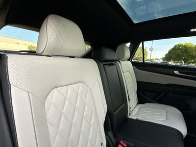 2026 Volkswagen Atlas Cross Sport 2.0T SEL Premium R-Line