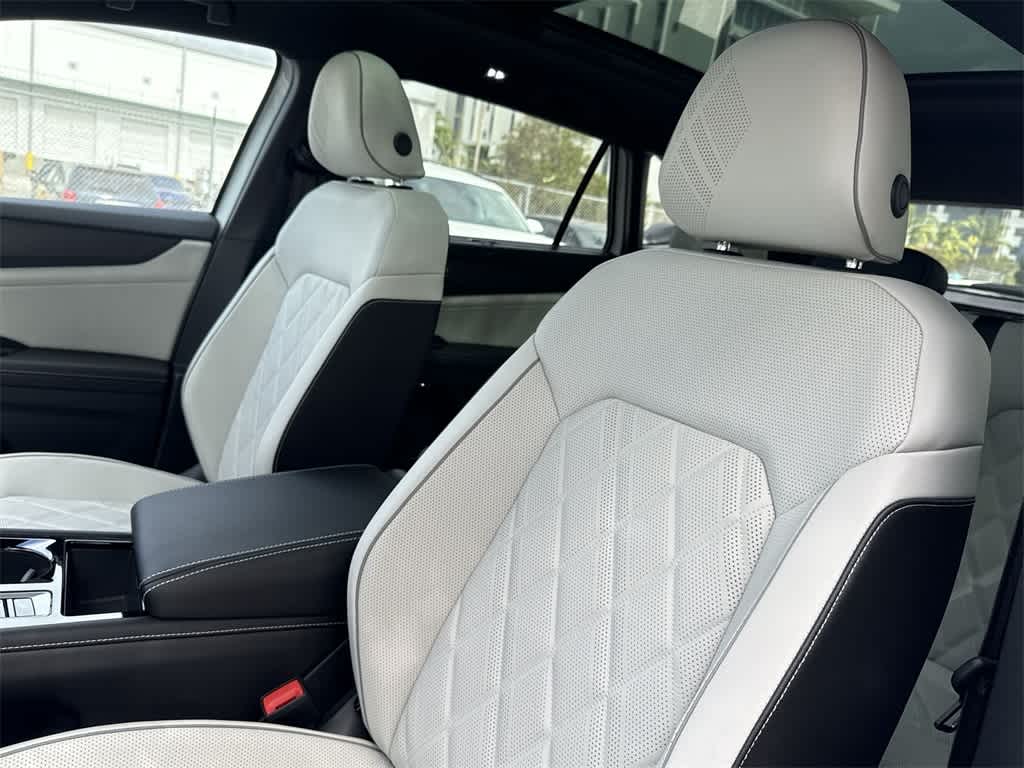 2026 Volkswagen Atlas Cross Sport 2.0T SEL Premium R-Line