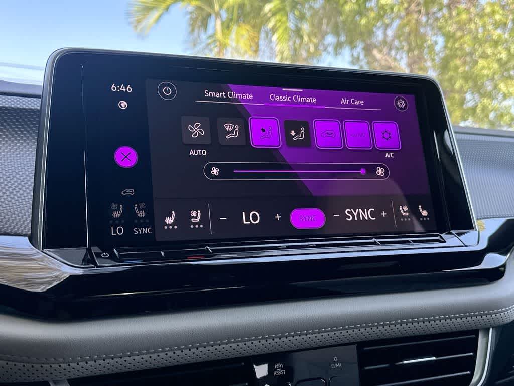 2026 Volkswagen Atlas Cross Sport 2.0T SEL Premium R-Line