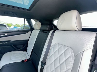 2026 Volkswagen Atlas Cross Sport 2.0T SEL Premium R-Line