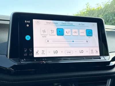 2026 Volkswagen Atlas Cross Sport 2.0T SEL Premium R-Line