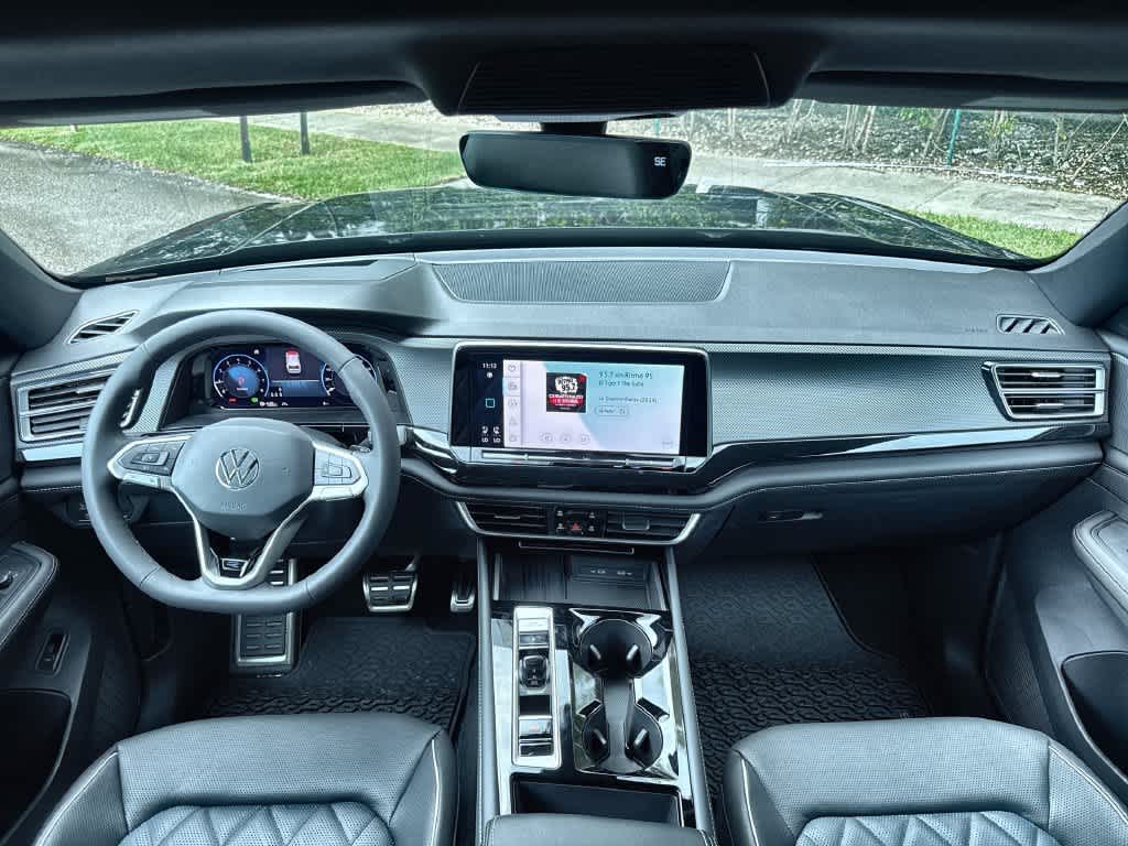 2026 Volkswagen Atlas Cross Sport 2.0T SEL Premium R-Line