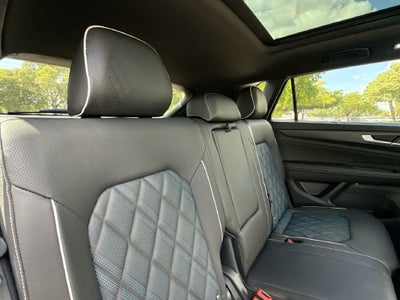 2026 Volkswagen Atlas Cross Sport 2.0T SEL Premium R-Line