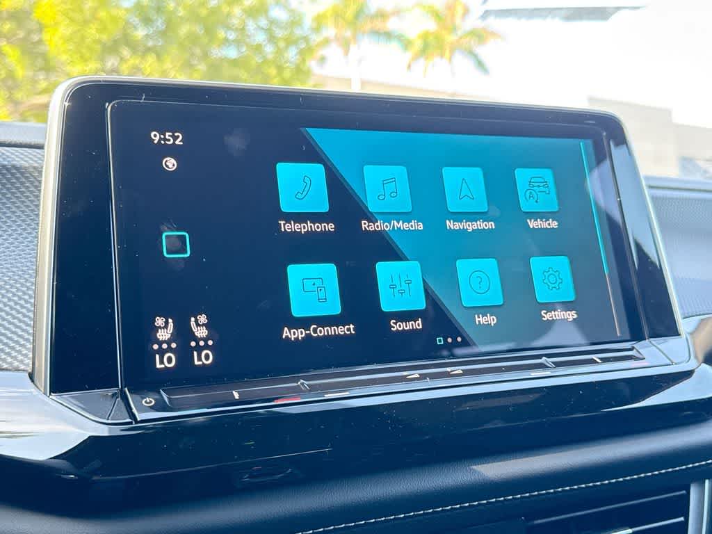 2026 Volkswagen Atlas Cross Sport 2.0T SEL Premium R-Line
