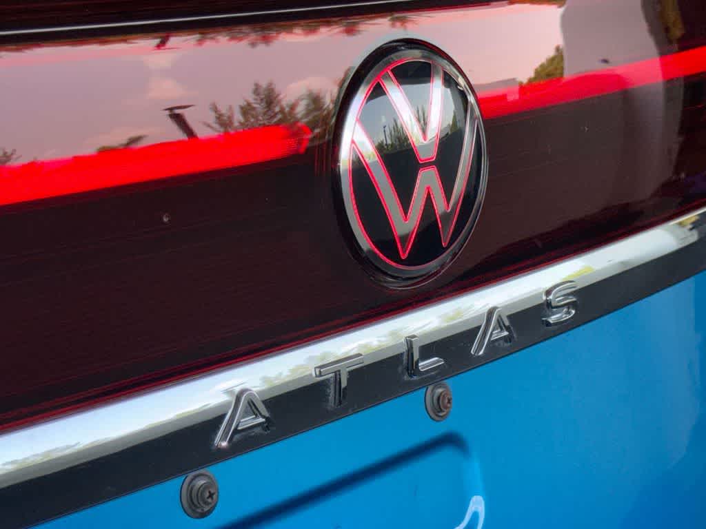 2024 Volkswagen Atlas Cross Sport 2.0T SEL Premium R-Line