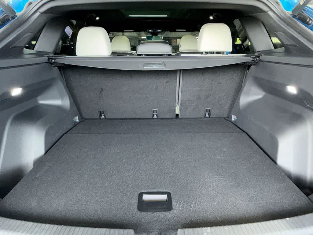 2024 Volkswagen Atlas Cross Sport 2.0T SEL Premium R-Line