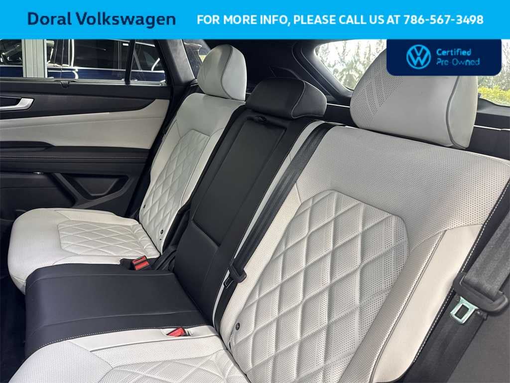 2025 Volkswagen Atlas Cross Sport 2.0T SEL Premium R-Line