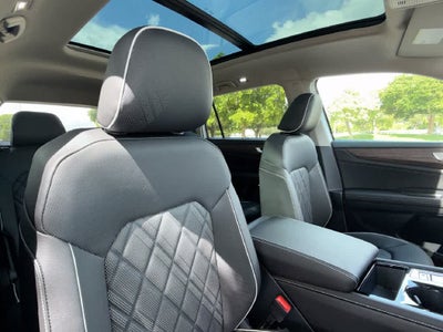 2026 Volkswagen Atlas 2.0T SEL Premium R-Line