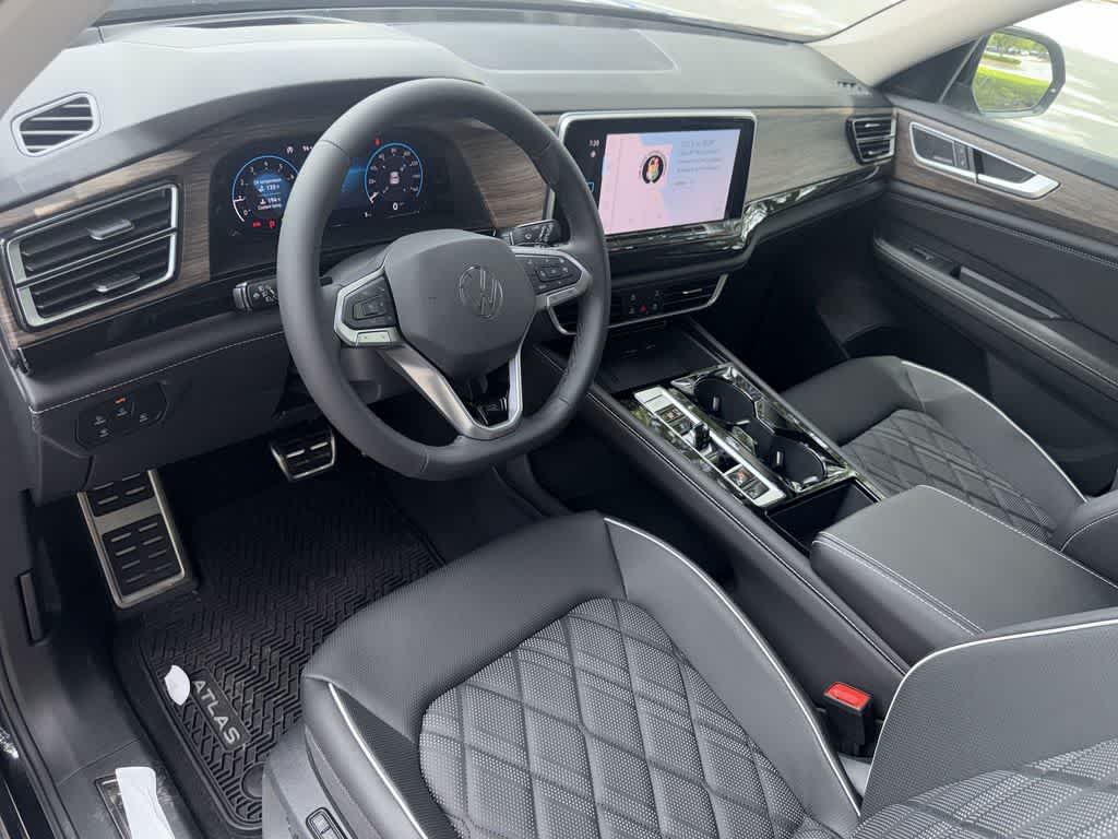 2026 Volkswagen Atlas 2.0T SEL Premium R-Line